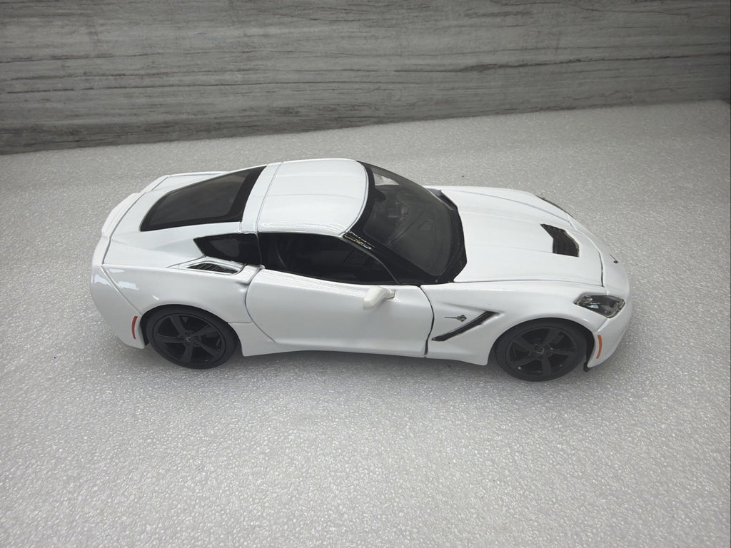 Maisto 2014 Chevrolet Corvette Stingray Grey 1/24 Scale Diecast Car No Box Nice1