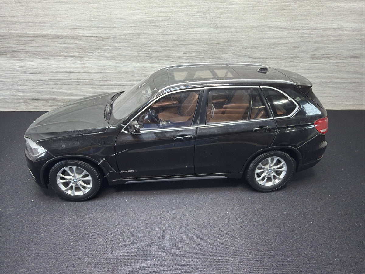 Kyosho Model 1/18 Scale BMW X5 4.4i Black  SUV Car NO BOX RARE6