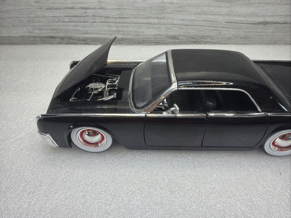 Jada 1963 Lincoln Continental Black  Diecast 1:24 Scale Nice Rare No Box6