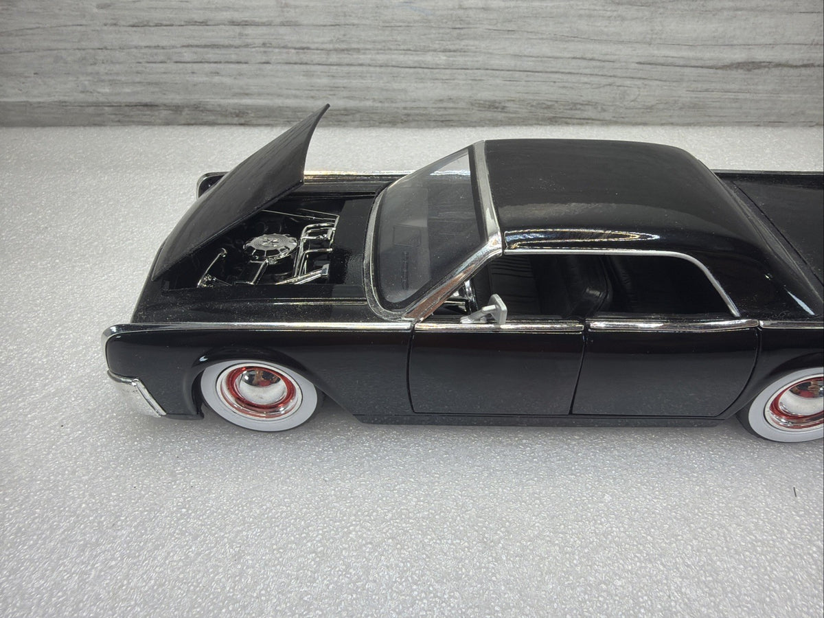 Jada 1963 Lincoln Continental Black  Diecast 1:24 Scale Nice Rare No Box6