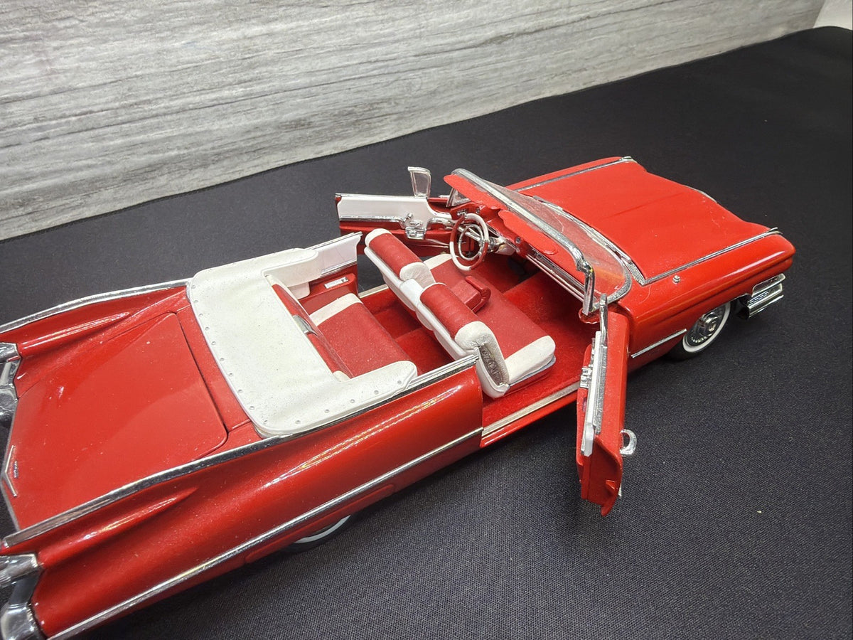 1992 Danbury Mint 1:24 Die Cast 1959 Cadillac Series 62 Car, No Box Light Damage7