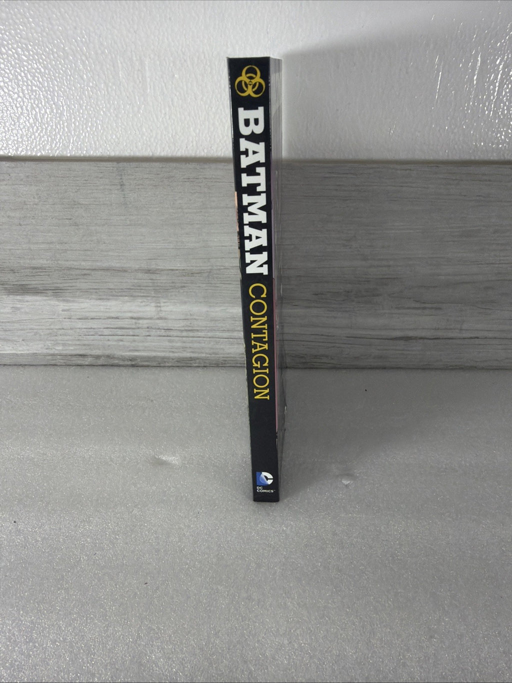Batman: Contagion Paperback Chuck Dixon Tight Novel Cover Damage See Pics3