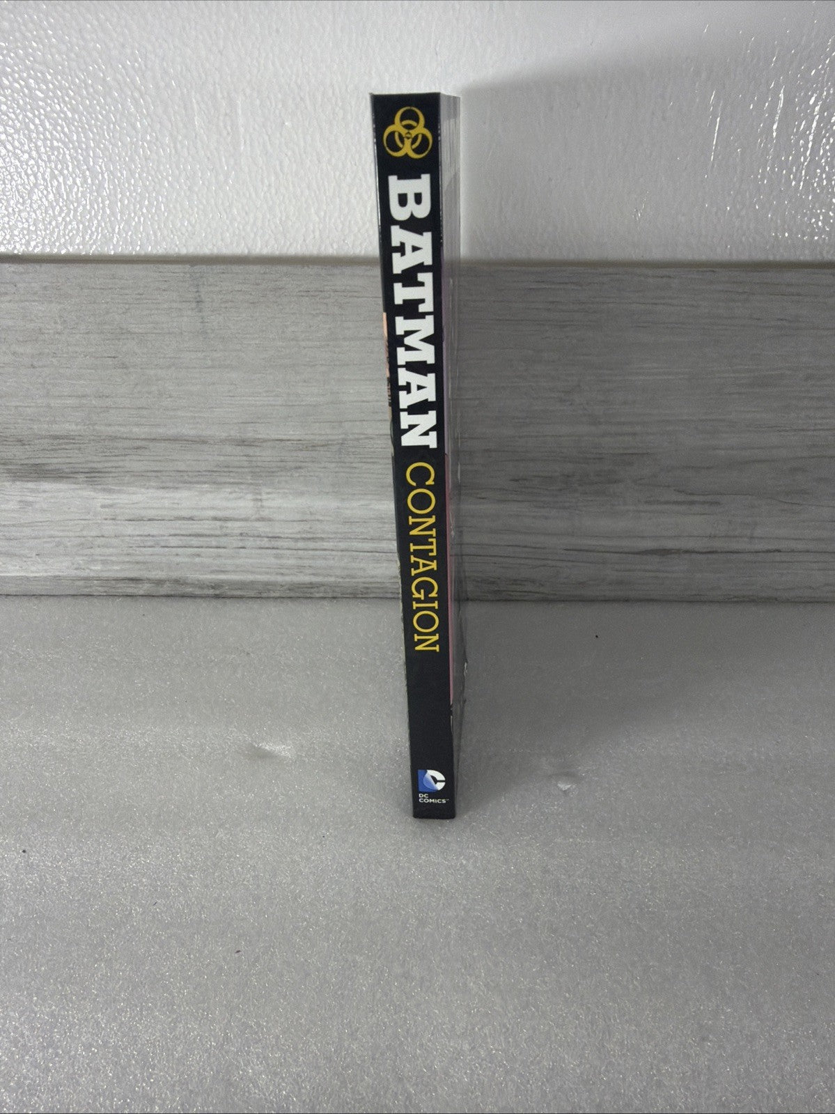 Batman: Contagion Paperback Chuck Dixon Tight Novel Cover Damage See Pics3