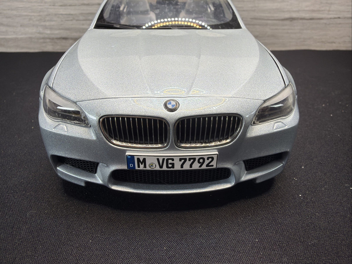 1:18 Paragon BMW F10 M5 Silver Blue RARE Limited Edition DAMAGE NO BOX SEE PICS4