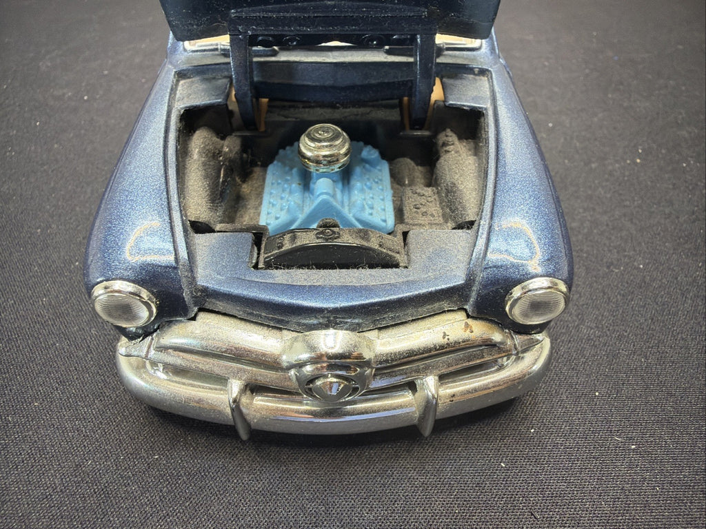 1949 Ford Custom Metal Die Cast 1/24 Scale4