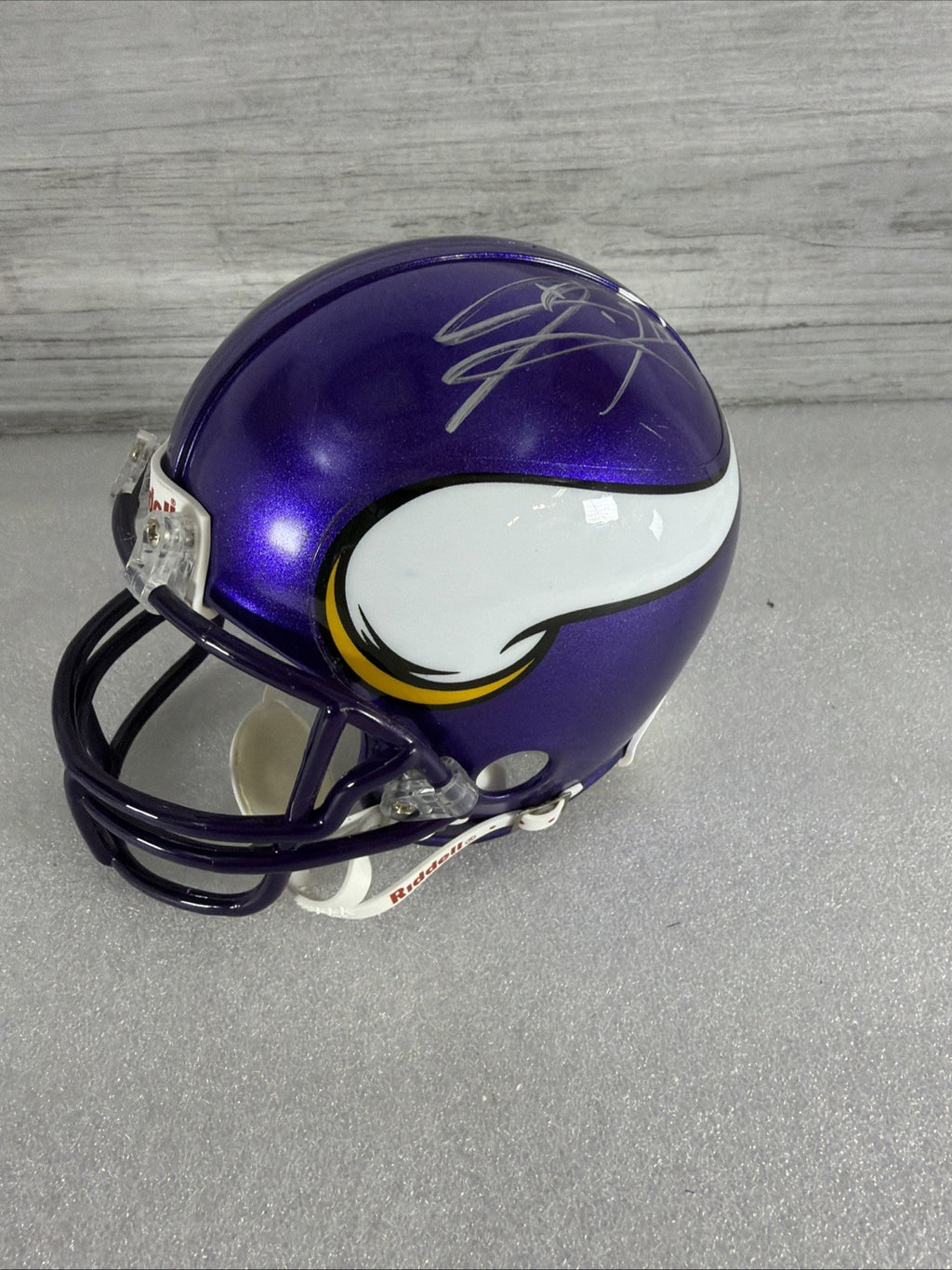 SIGNED MINNESOTA VIKINGS MINI HELMET- NO IDEA WHO-READ, DESCRIPTION!! AUTHENTIC7