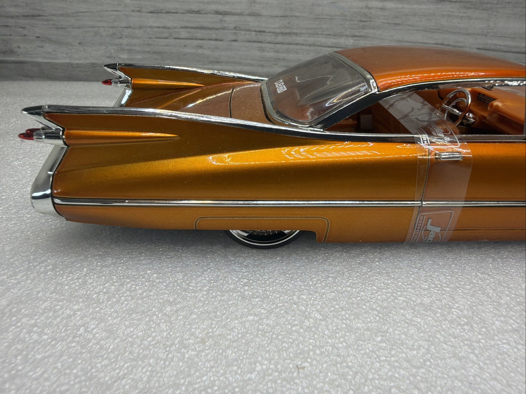 JADA 1/24 DUB CITY RARE ORANGE 1959 CADILLAC COUPE DE VILLE VERY NICE  NO BOX7