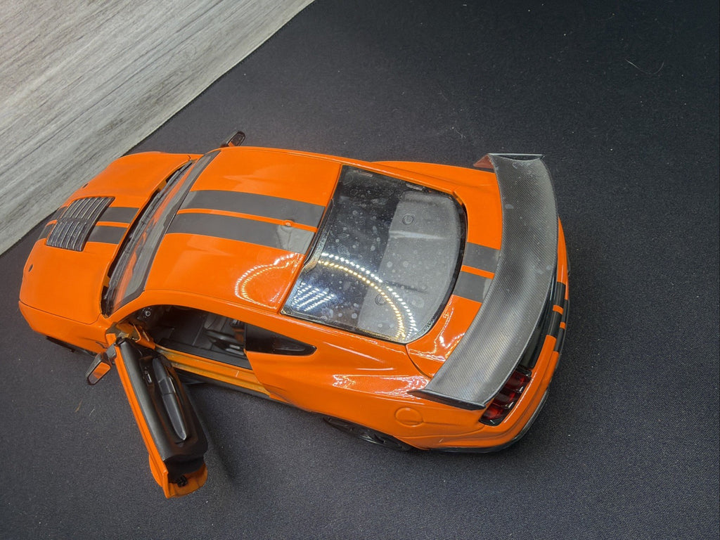 Maisto 1:18 Ford Mustang Shelby GT500 2020 Orange & Black Diecast Car12