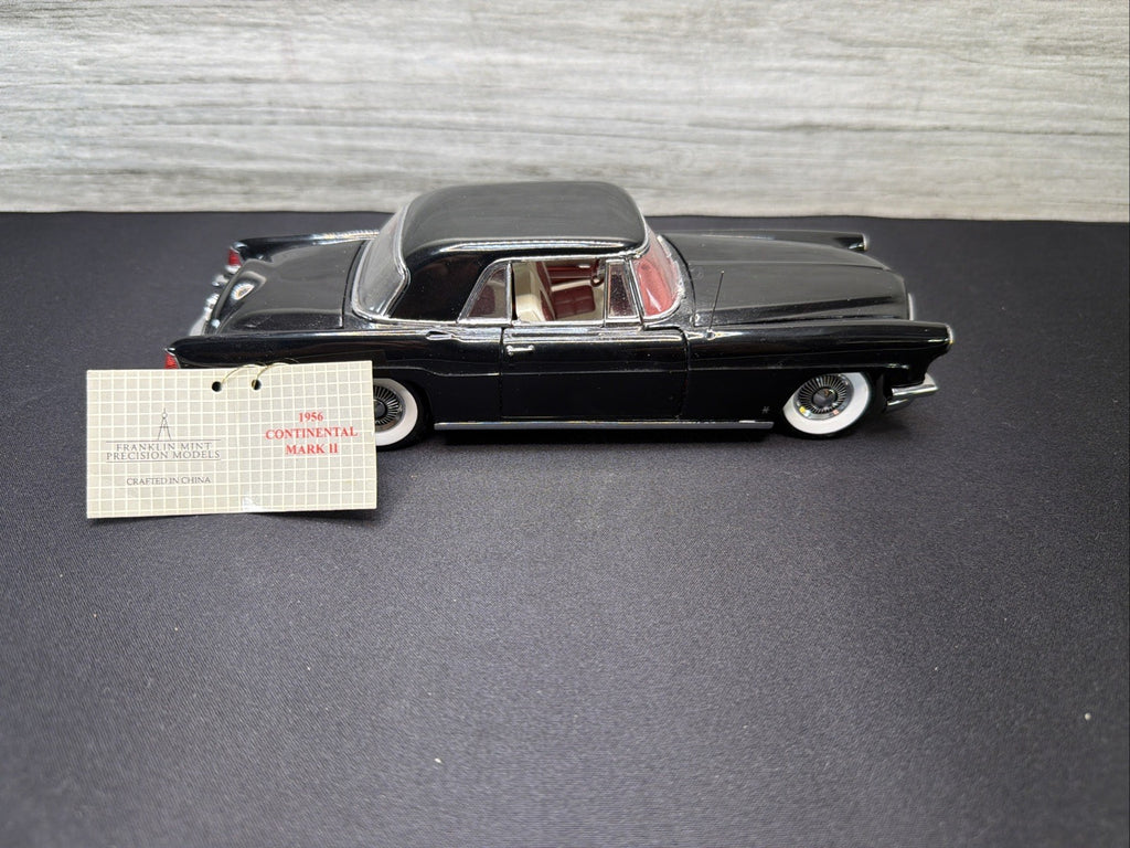 1:24 Franklin Mint Precision Models 1956 Lincoln Continental Mark II Black0