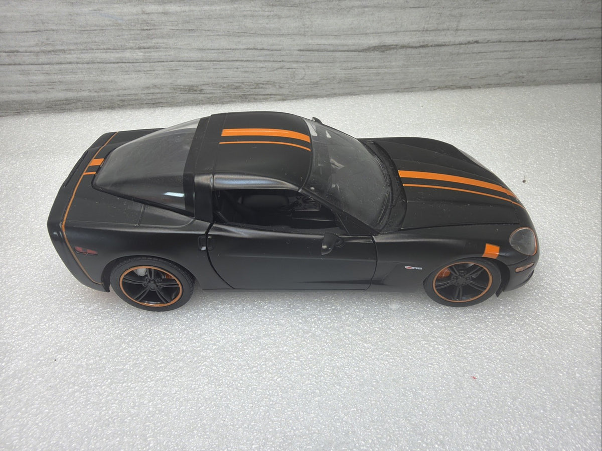 1/24 2009 GREENLIGHT Z06 CORVETTE Excellent Condition RARE  Detailed No Box1