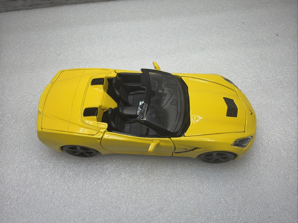 Maisto 2014 Chevrolet Corvette Stingray Yellow 1/24 Scale Diecast Car NoBox Nice2