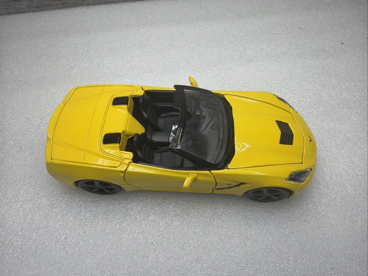 Maisto 2014 Chevrolet Corvette Stingray Yellow 1/24 Scale Diecast Car NoBox Nice2