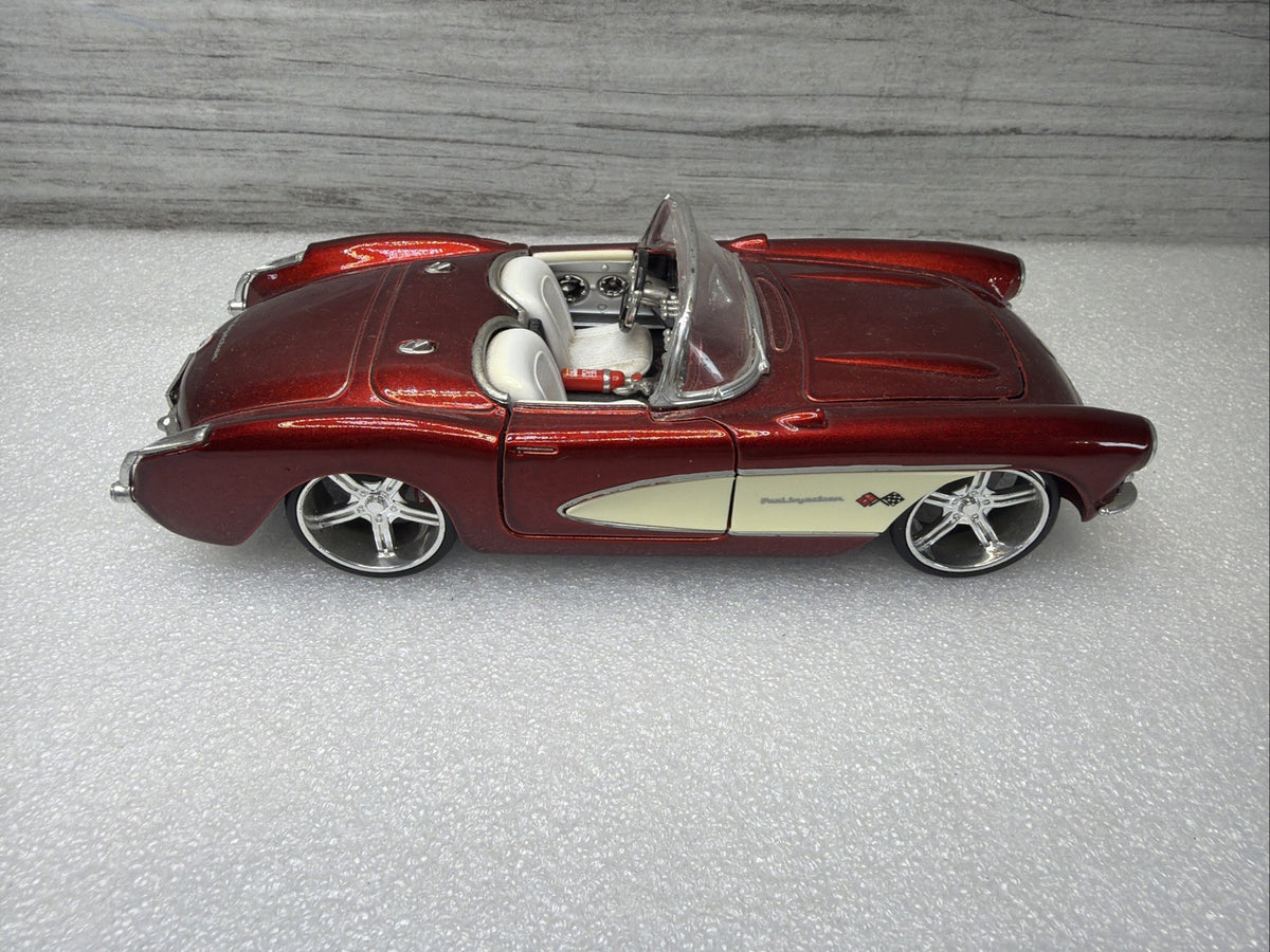 MAISTO Pro Rodz 1:24 SCALE 1957 CORVETTE CONVERTIBLE RED Chevrolet NO BOX1