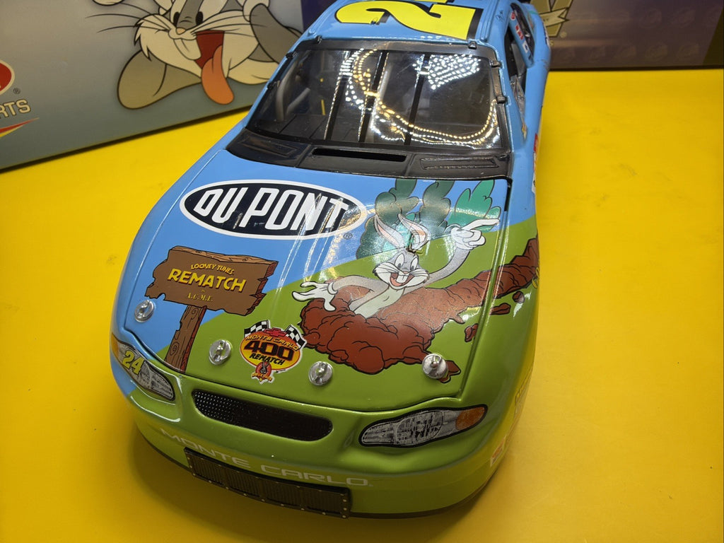 Rare Action Racing  1:18 NASCAR Jeff Gordon #24 DuPont 2002  400   1/504 New4