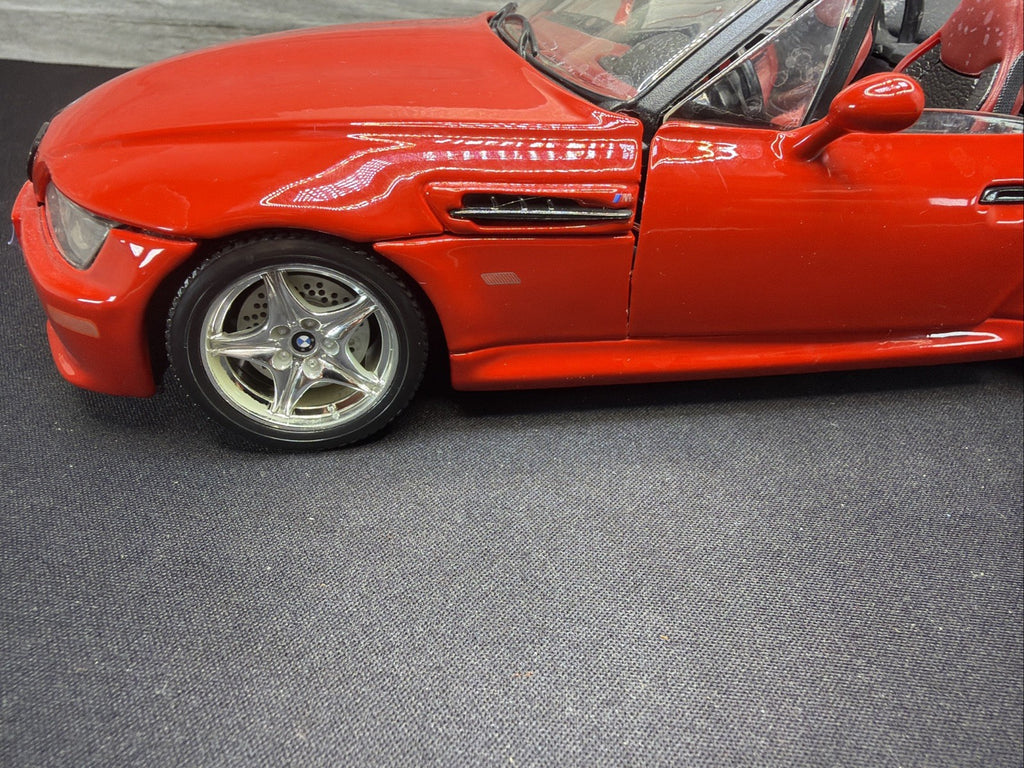 Bburago 1996 BMW M Roadster Convertible Red Scale 1:18 Made Italy No Box Read10