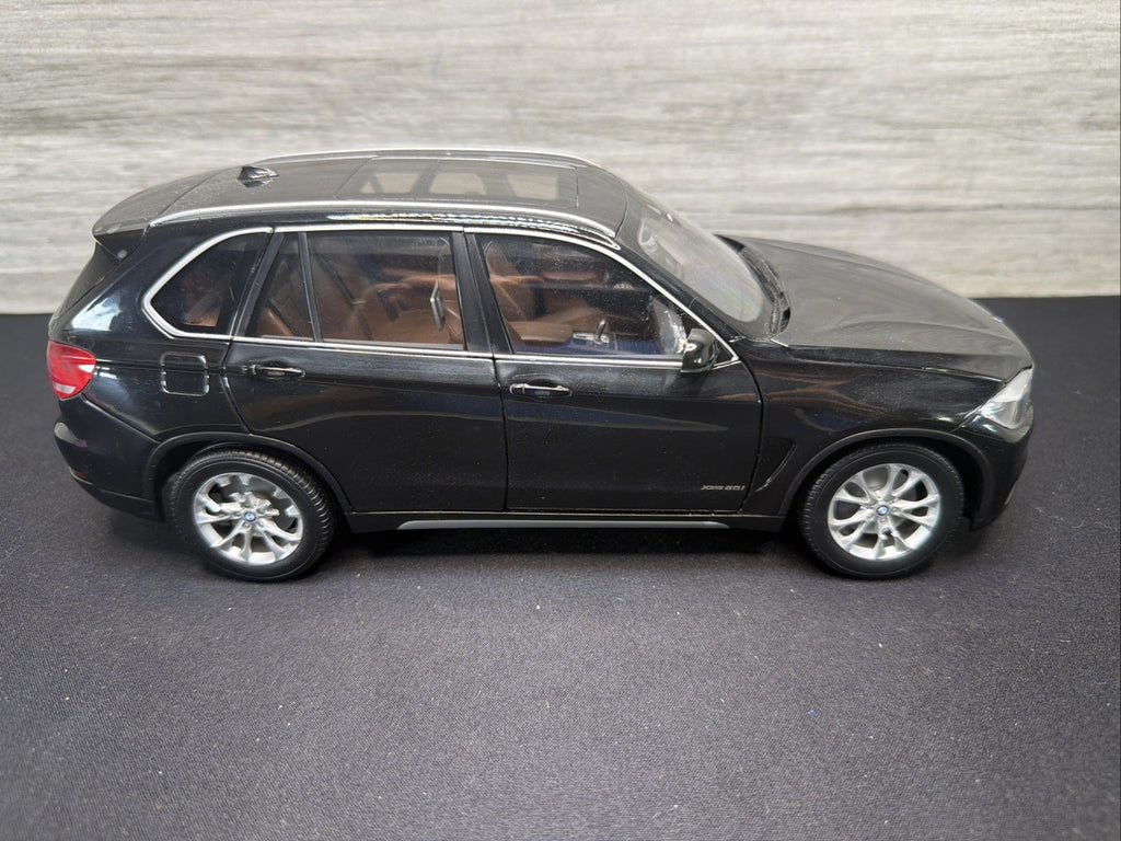 Kyosho Model 1/18 Scale BMW X5 4.4i Black  SUV Car NO BOX RARE0