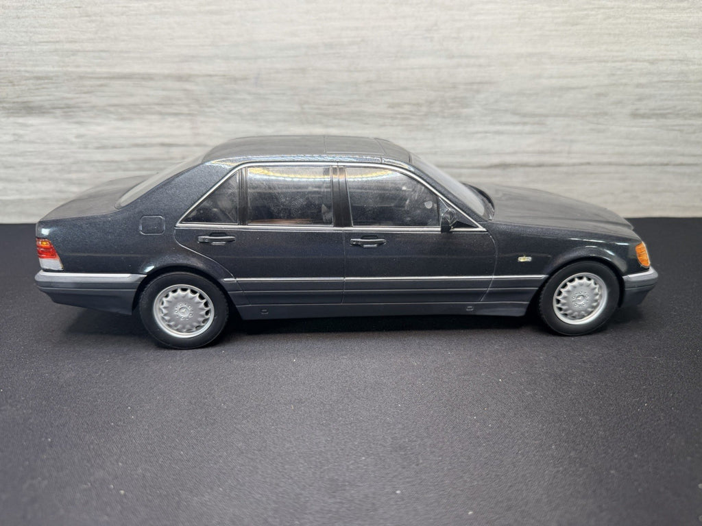 ISCALE SUPER RARE MERCEDES S500 1:18   W140  1994-98 NICE SOME HAZING ON GLASS1