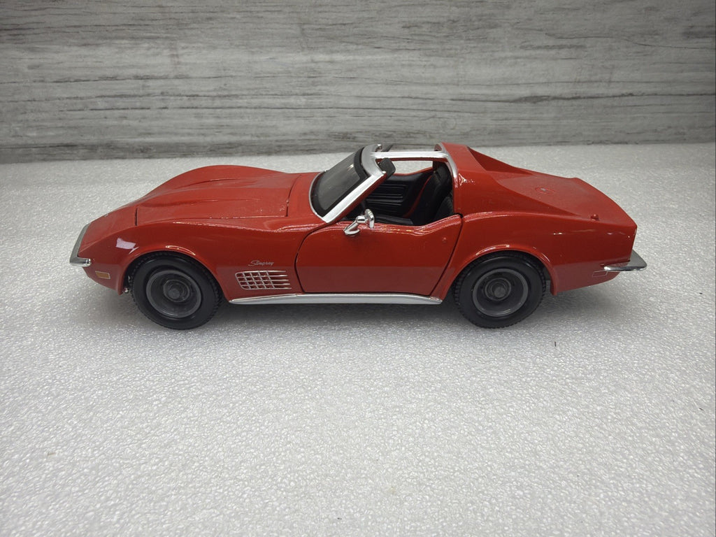 Maisto 1970 Chevrolet Corvette Stingray 1/24 Diecast  Nice Condition No Box6