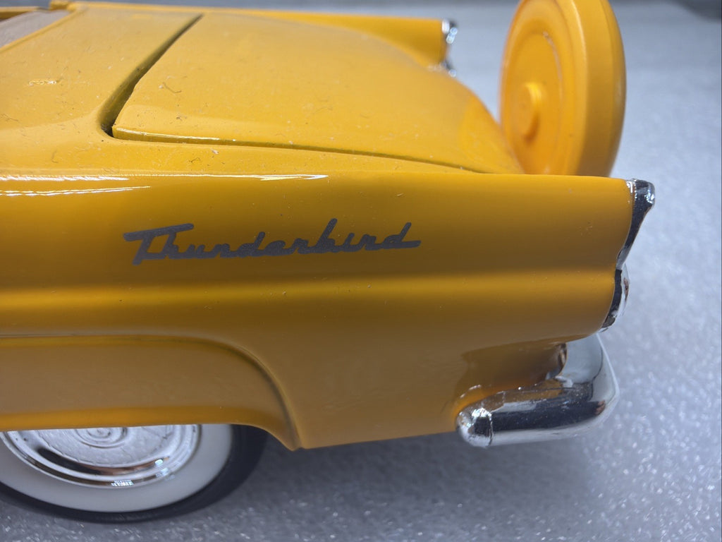 1956 Ford Thunderbird Convertible - Yellow 1:24 Scale Motormax  “show Case”15