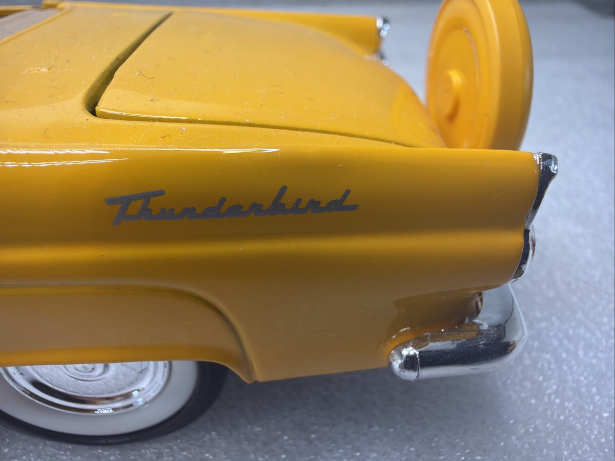 1956 Ford Thunderbird Convertible - Yellow 1:24 Scale Motormax  “show Case”15