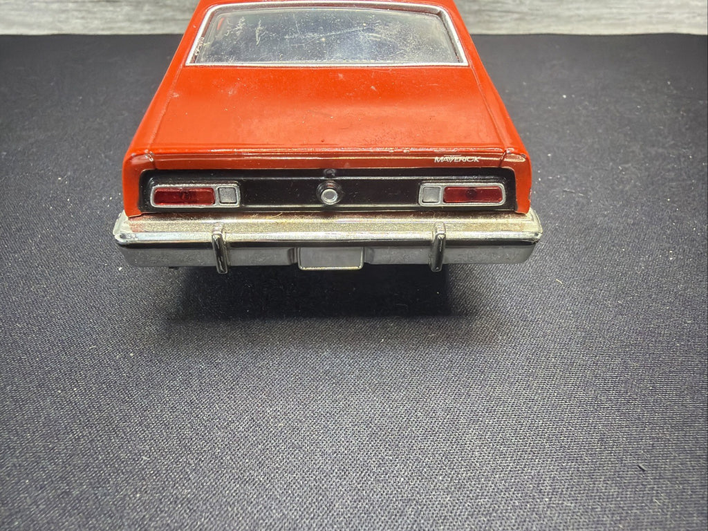 Motor Max 1974 Ford Maverick 1/24 Diecast Model Underneath Damage8
