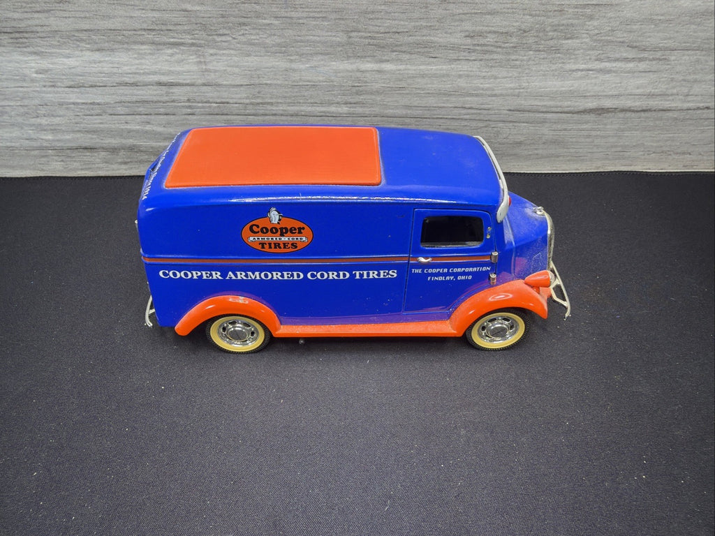 1938 STUDEBAKER PANEL VAN LIBERTY CLASSICS DIECAST COOPER TIRES1