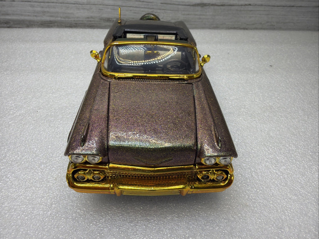 MotorMax 1958 Chevy Impala Convertible 1:24 Two Tone Burgundy Gold 73267 Rare4