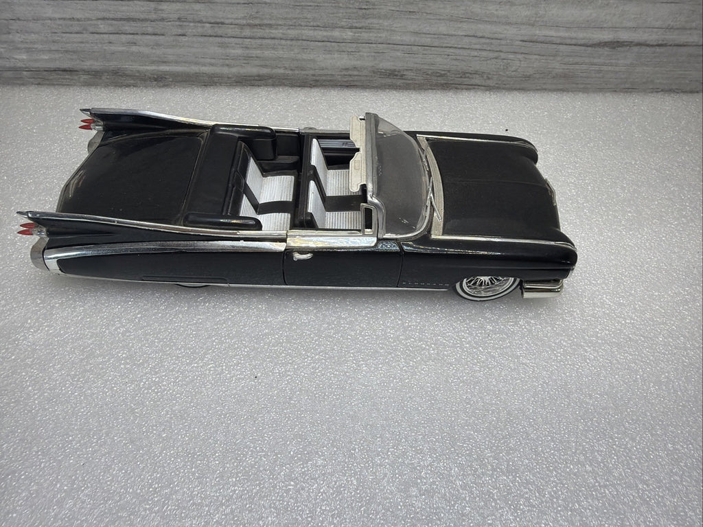 Jada Diecast 1:24 Street Low Metallic Black  1959 Cadillac Eldorado Model VGC!2
