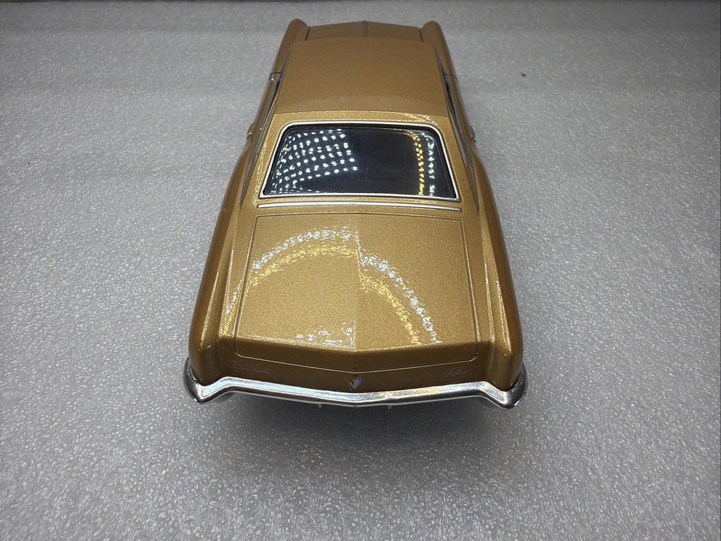 1965 BUICK RIVIERA GRAND SPORT HARD TOP WELLY 24072 1/24 DIECAST CAR GOLD NO BOX10
