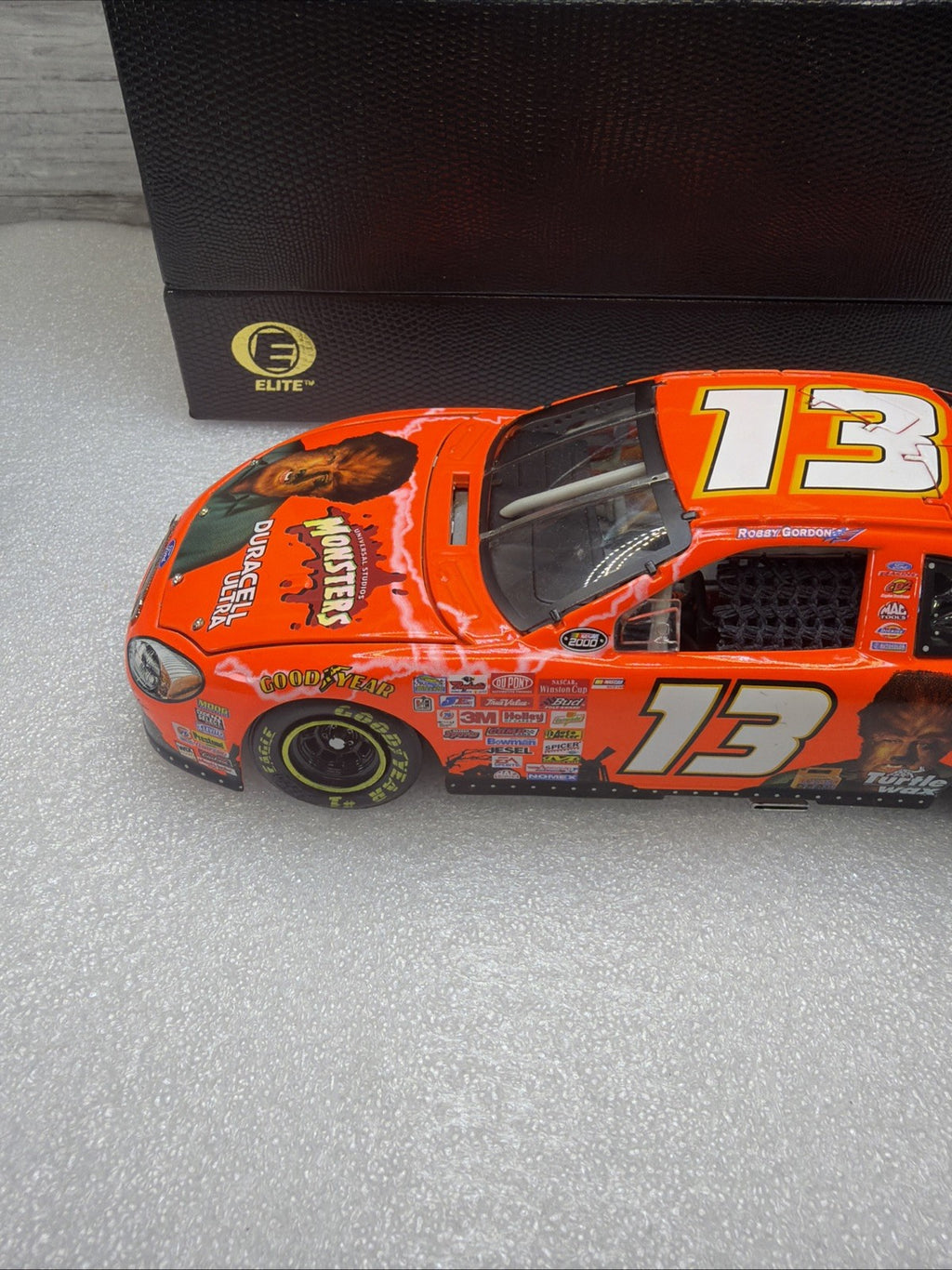 ACTION 2000 ROBBY GORDON ULTRA "THE WOLFMAN" 1/24TAURUS ELITE 107/492 DAMAGED1