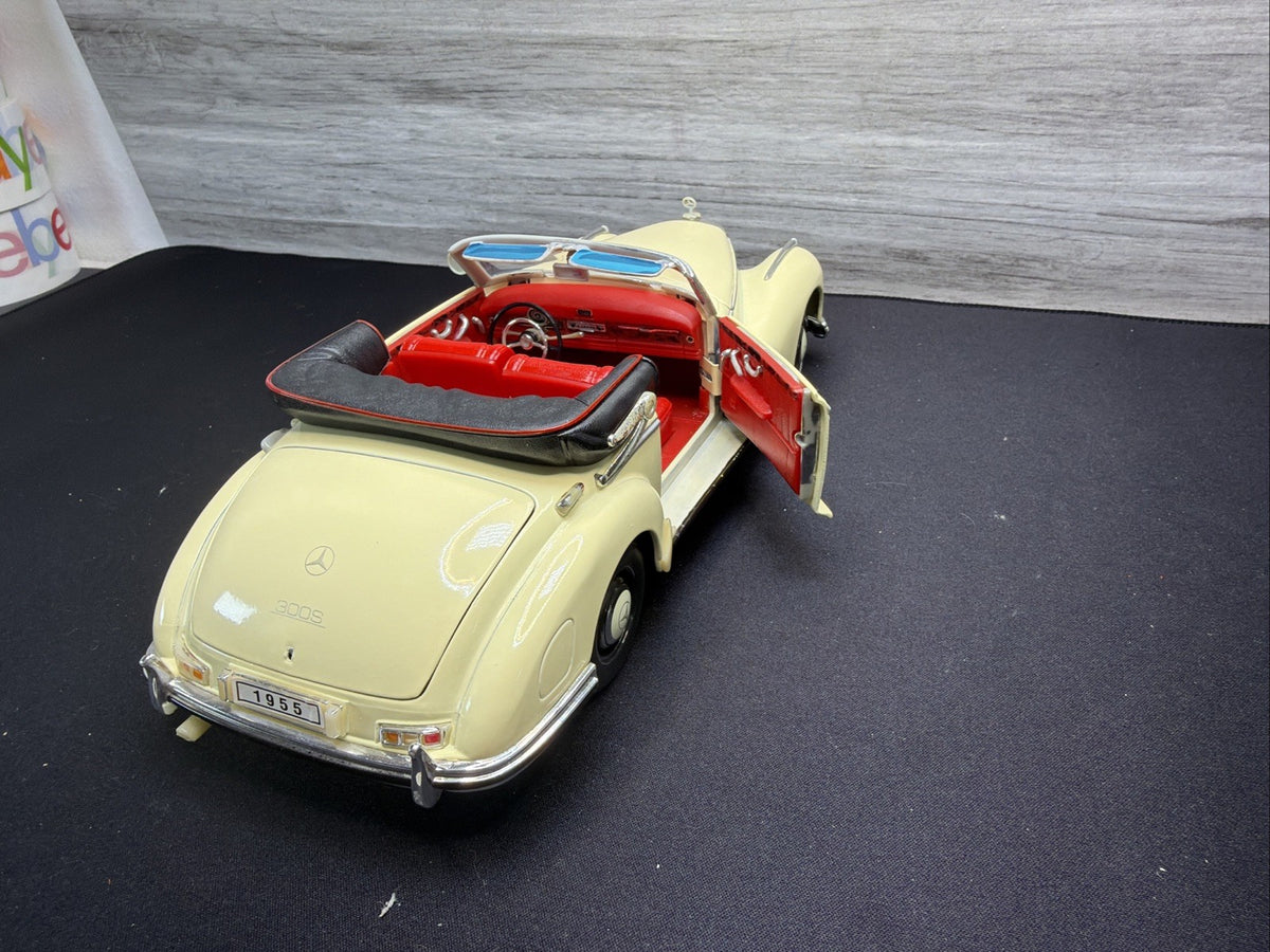 RARE Welly 1955 Black Mercedes-Benz 300s Die-Cast 1:18 Convertible NO BOX13