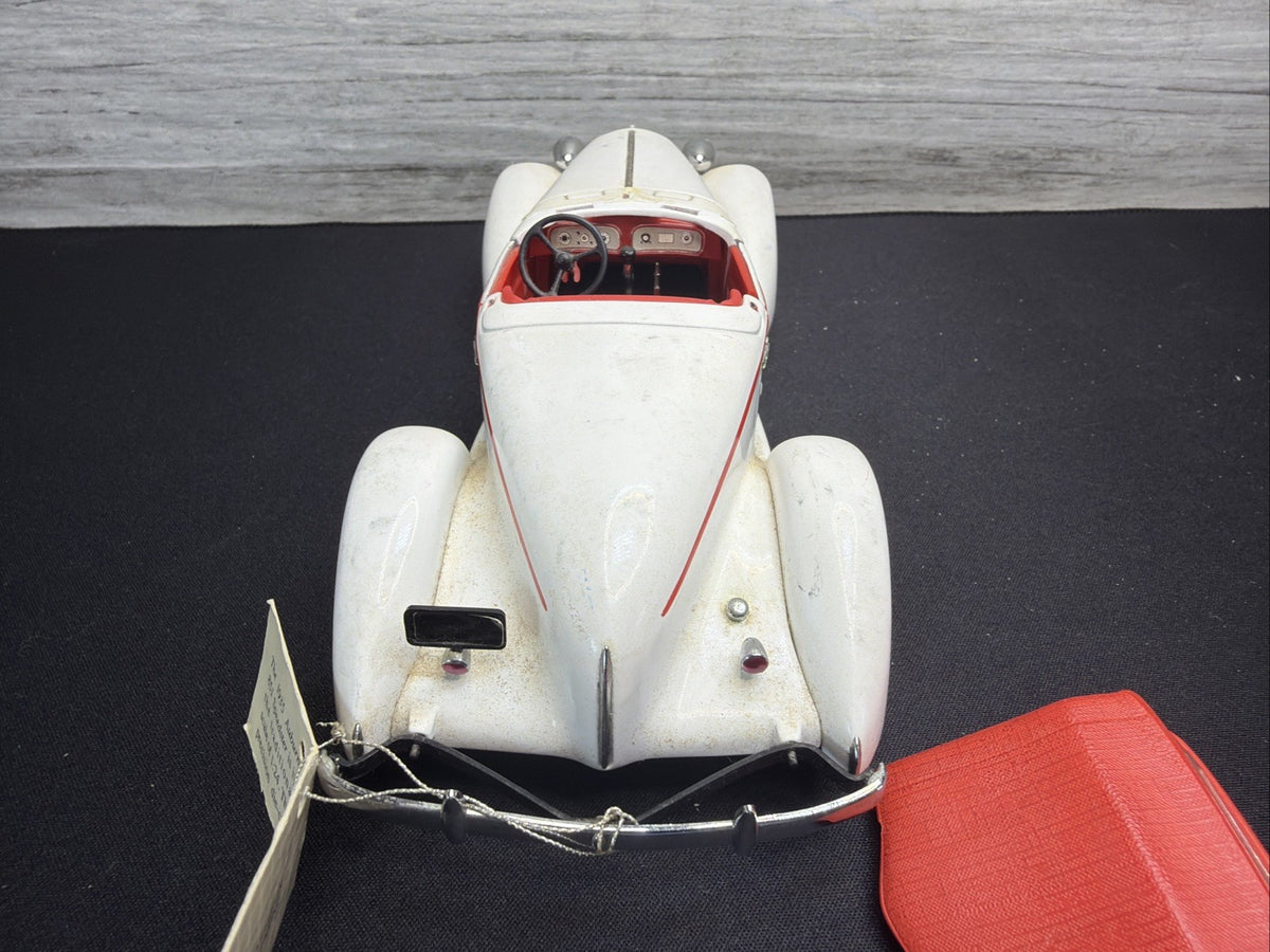 The Franklin Mint 1935 Auburn 851 Speedster  1:24 Scale White BARN FIND REPAIR11