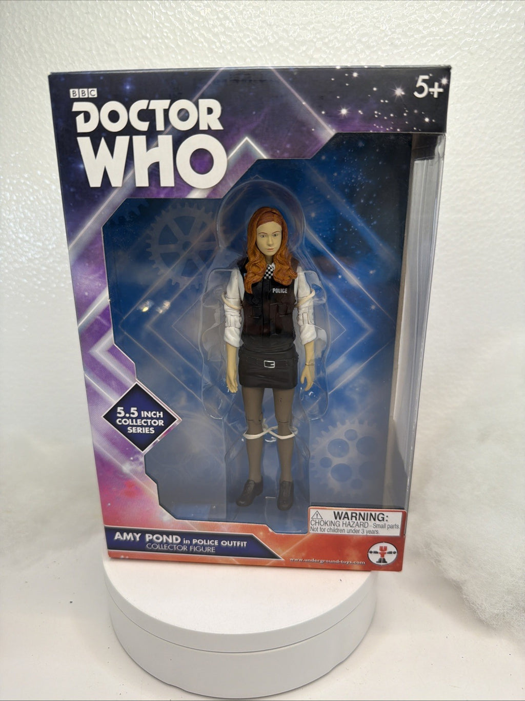 Doctor Who Amy Pond in Police outfit 5.5" Action Figure  11th dr. era2
