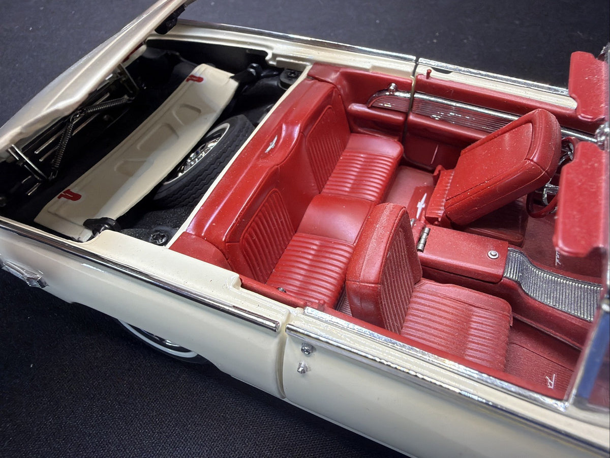 1962 Ford Thunderbird DANBURY MINT 1/24 Convertible- No Box20