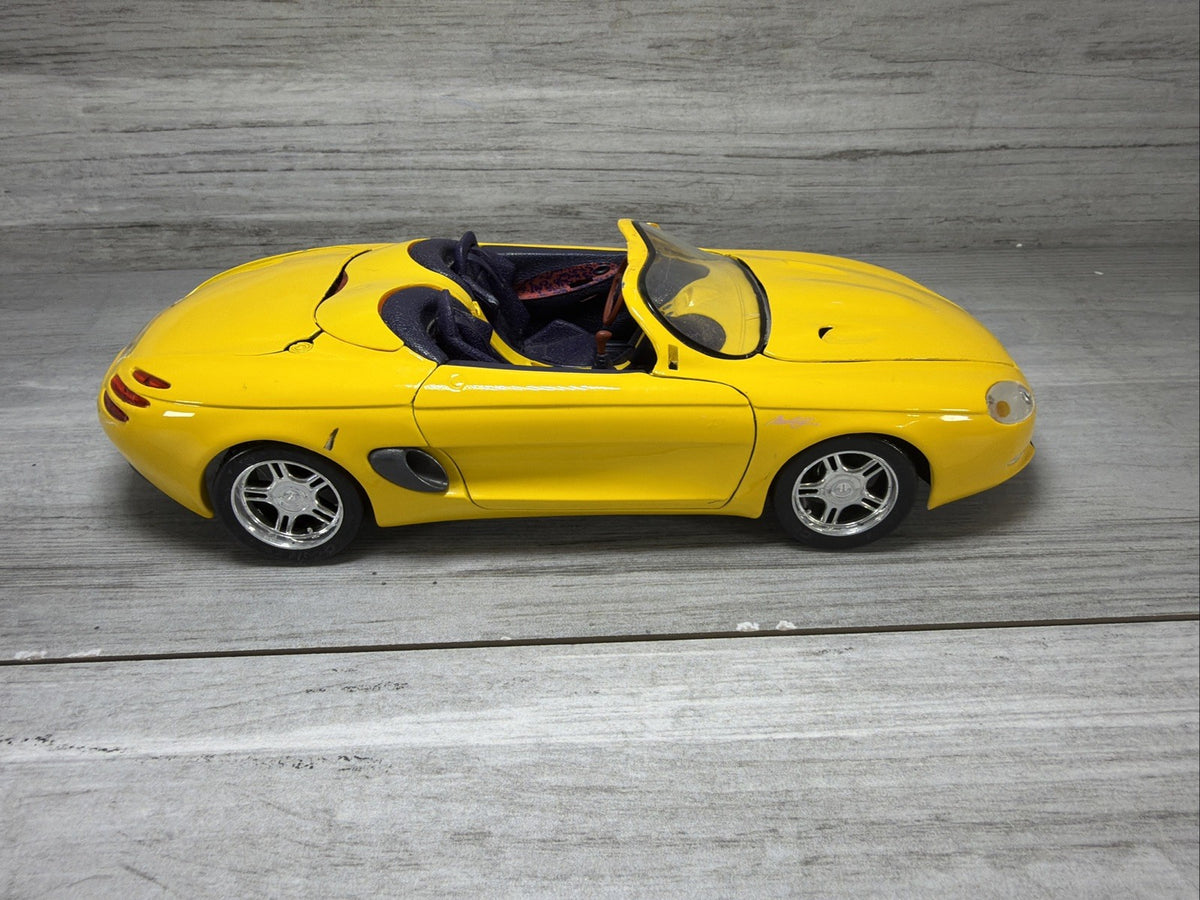 1/18 Scale Maisto Special Edition - Mustang Mach III Concept Yellow Diecast2