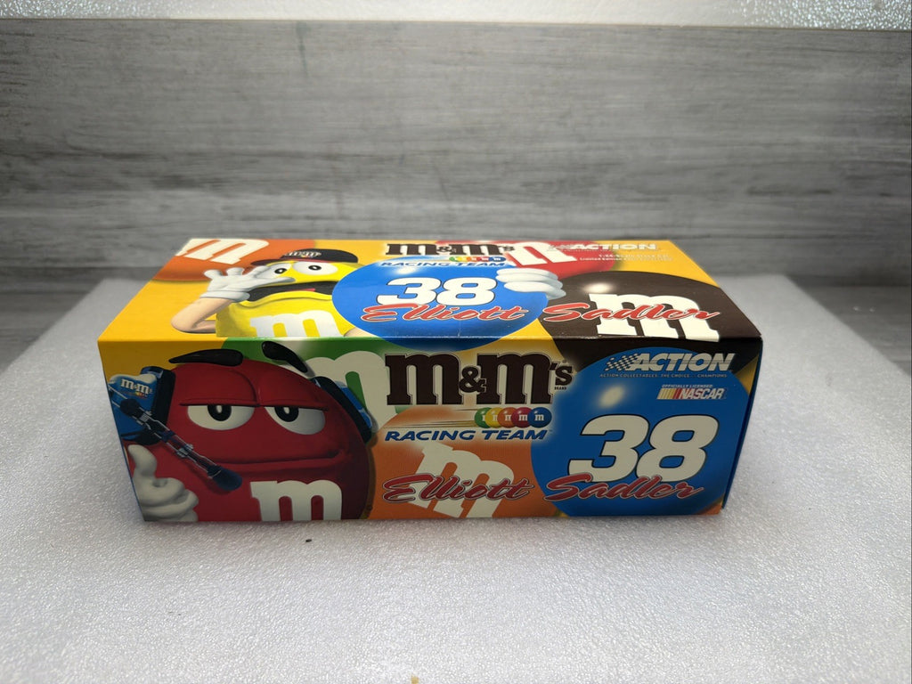 ACTION RCCA Elliott Sadler #38 M&M's 2004 Taurus Club Car 1 of 300 P/N 40233717