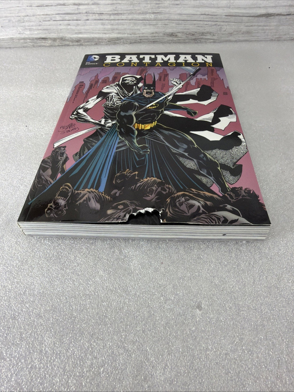 Batman: Contagion Paperback Chuck Dixon Tight Novel Cover Damage See Pics9