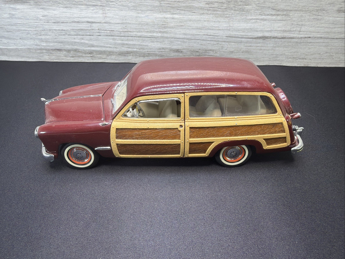 Damaged Franklin Mint Woody Wagon Ford 1949 Acceptable Condition5
