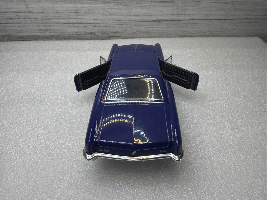 1965 BUICK RIVIERA GRAND SPORT HARD TOP WELLY 24072 1/24 DIECAST CAR BLUE NO BOX10