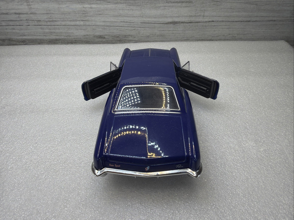 1965 BUICK RIVIERA GRAND SPORT HARD TOP WELLY 24072 1/24 DIECAST CAR BLUE NO BOX10