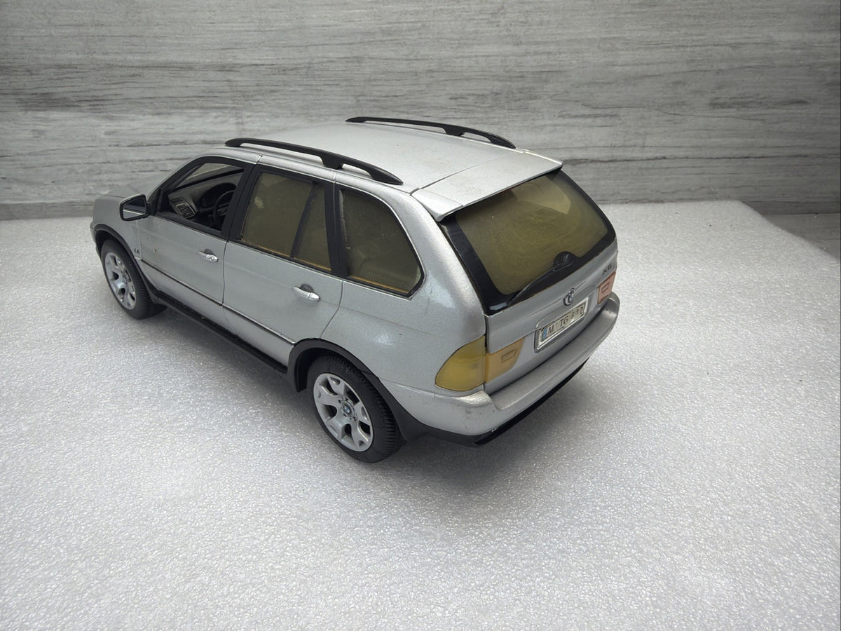 Welly 1:18 Silver BMW X5  no.9842 *RARE* Diecast Model Car2