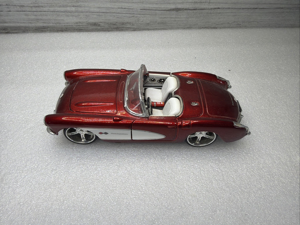 MAISTO Pro Rodz 1:24 SCALE 1957 CORVETTE CONVERTIBLE RED Chevrolet NO BOX7