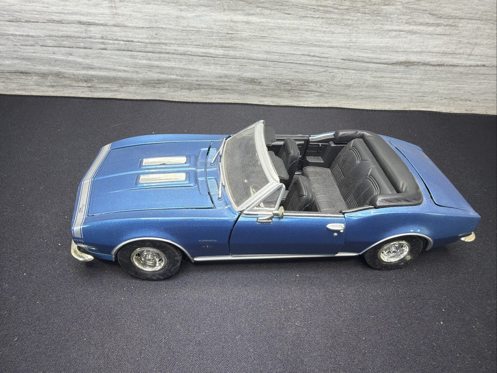 1967 Blue Chevy Camaro SS  Motormax Die Cast  Convertible Vehicle 1:24 Scale1