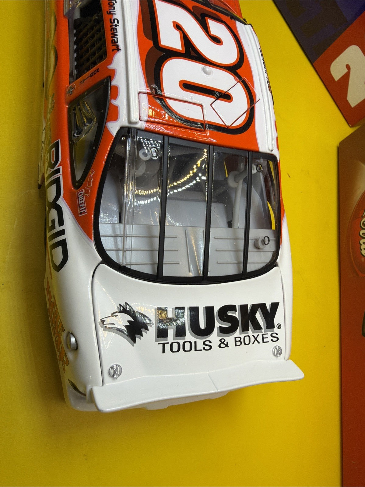 2001 Tony Stewart Home Depot Coca-Cola Polar Bear 1/18 Action Nascar 1/25084
