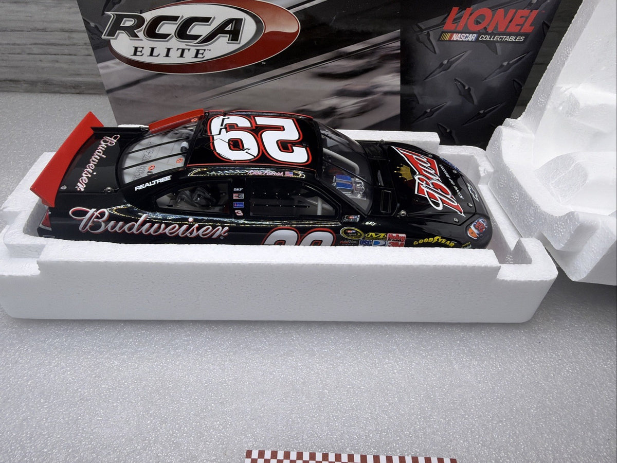RARE Kevin Harvick 1/24 Elite 2011  #29 Budweiser Impala 313 of 440  New  W/COA10