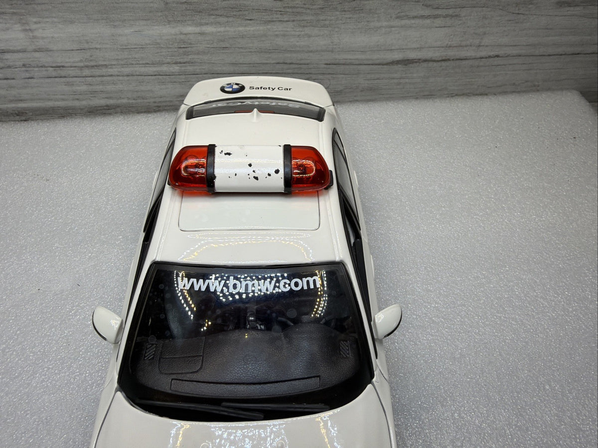 Maisto BMW M5 2007 E60 Safety Car 1/18 Scale Model Moto Gp Paint Chips See Pics6