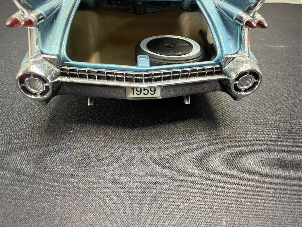 Danbury Mint 1959 Cadillac Coupe de Ville No Box Nice Blue Minor Damage7