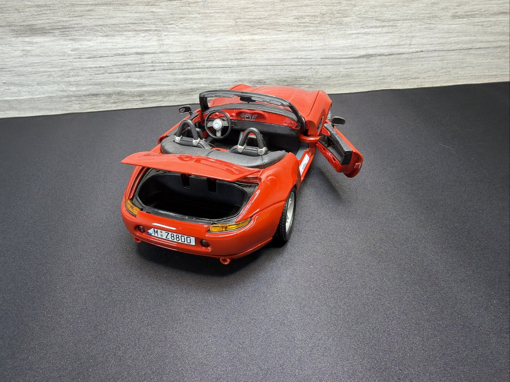 Burago - BMW Z8 Convertible 17