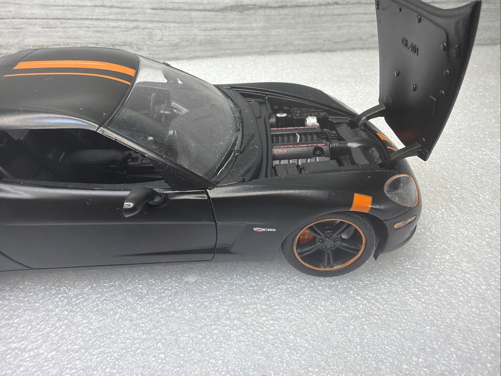 1/24 2009 GREENLIGHT Z06 CORVETTE Excellent Condition RARE  Detailed No Box4