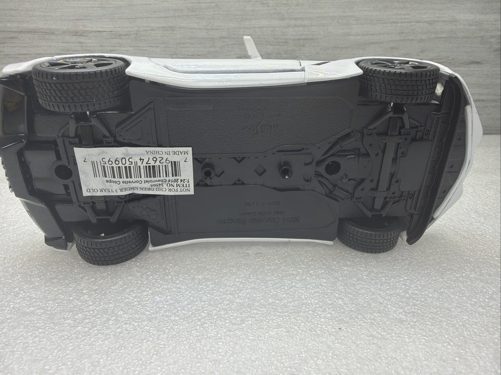 Maisto 2014 Chevrolet Corvette Stingray Grey 1/24 Scale Diecast Car No Box Nice14